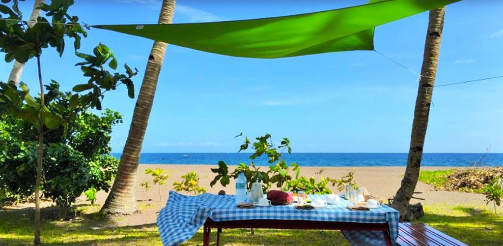 Somewhere Else Boutique Resort Mambajao Exterior foto